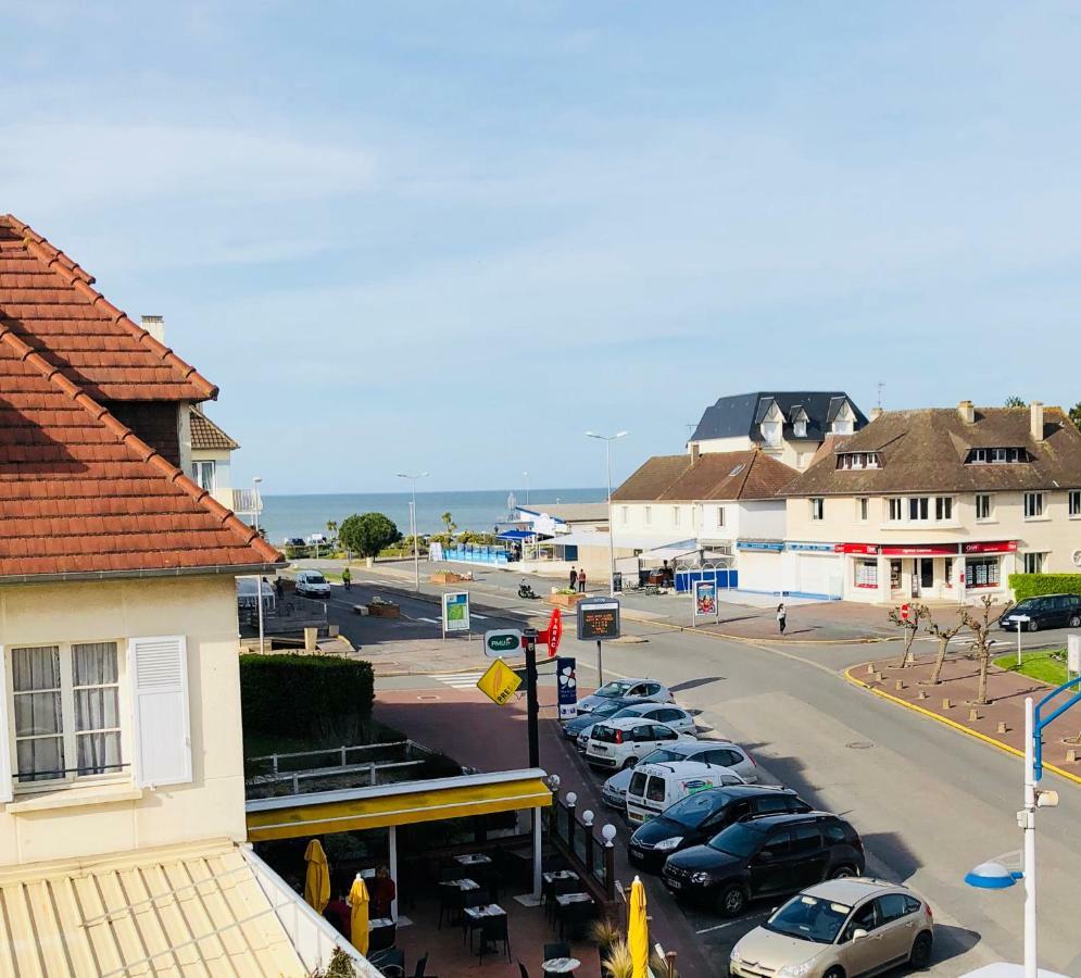 Bel Appartement vue mer Merville-Franceville-Plage Buitenkant foto