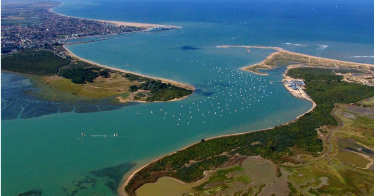 Bel Appartement vue mer Merville-Franceville-Plage Buitenkant foto